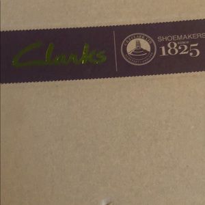 Clarks Amelia Joyce 8.5 Navy floral. Lightly worn!